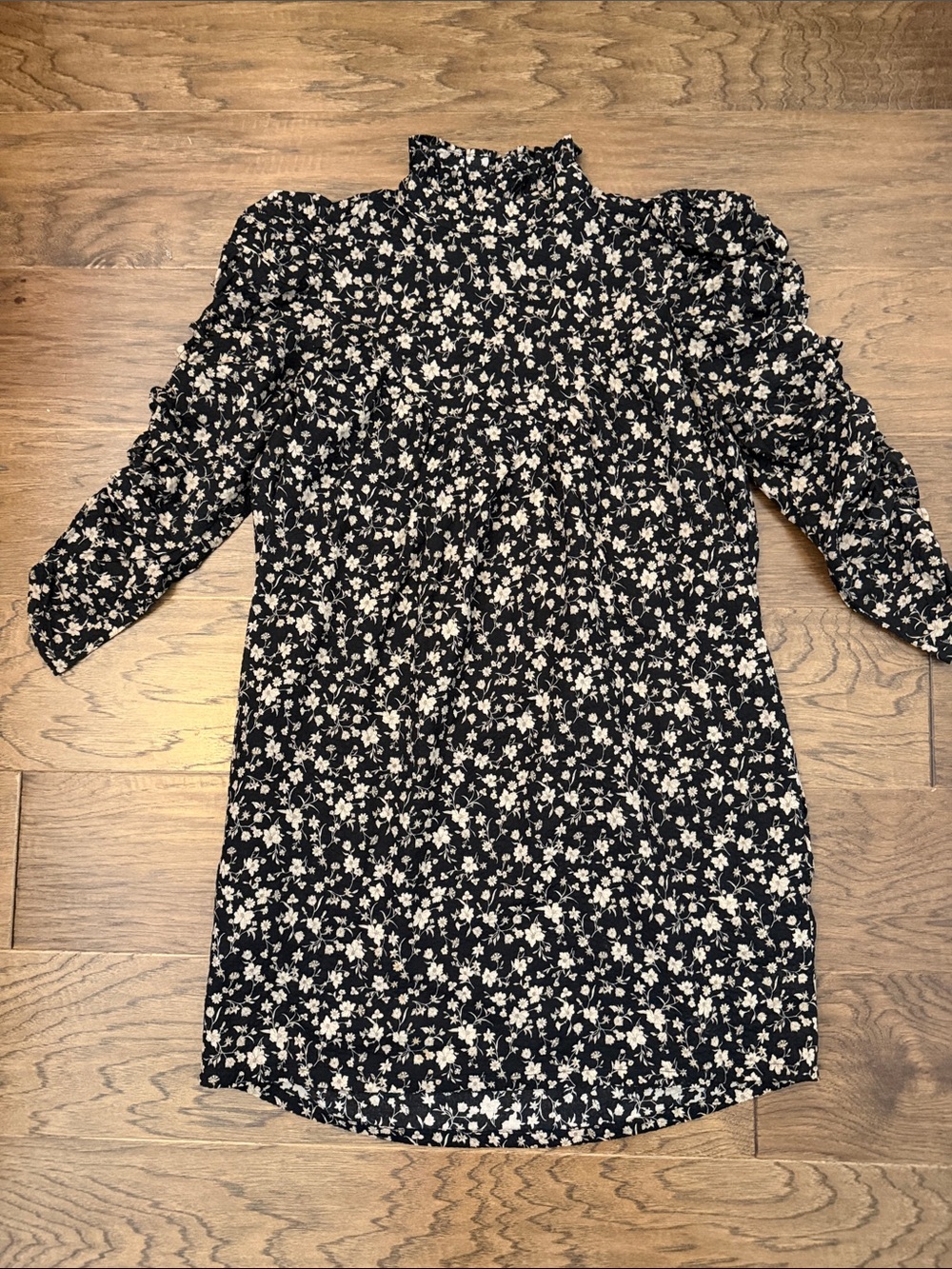 SECULAR Ditsy Floral Mock Neck Mini Dress Black White Puff Sleeve Size S